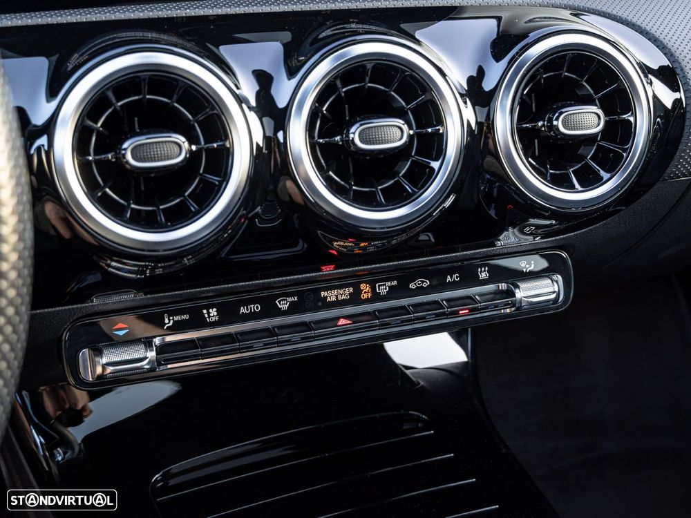 Mercedes-Benz CLA 250 - 17
