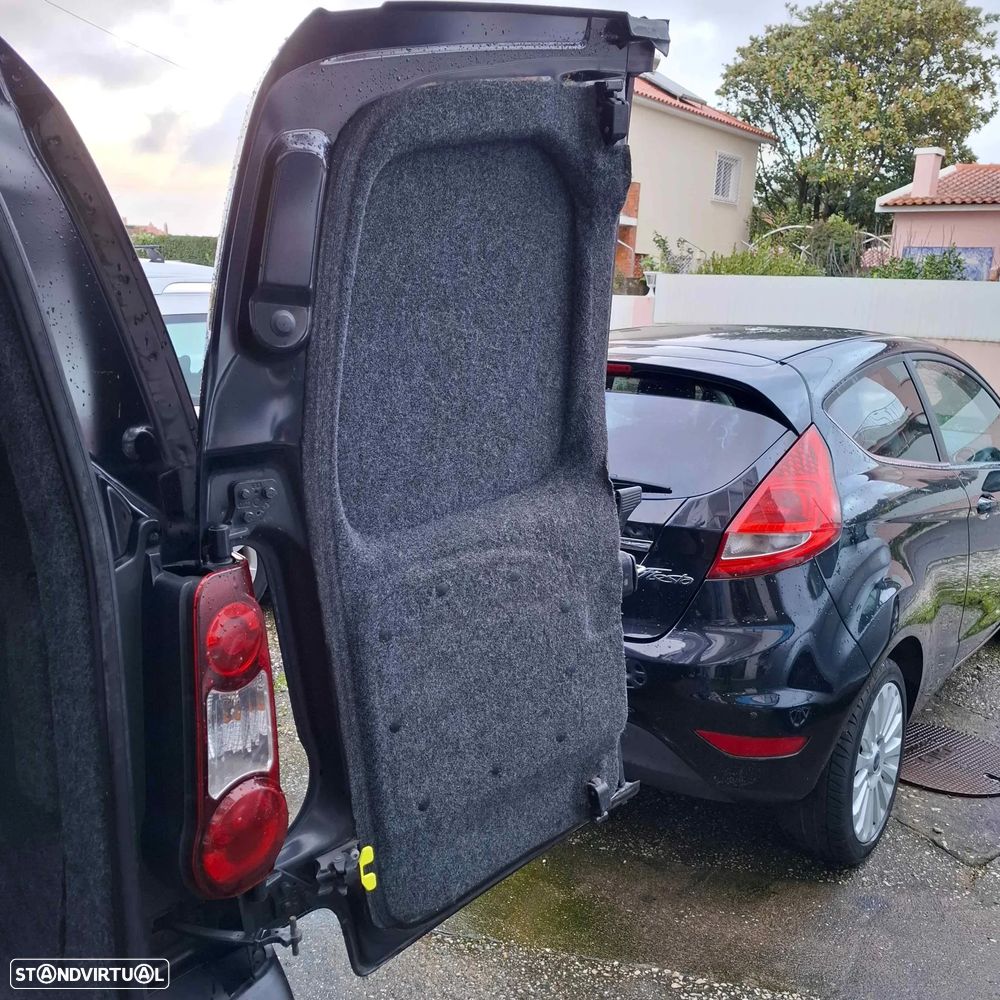 Peugeot Partner 1.6 HDI 3Lugres - 26