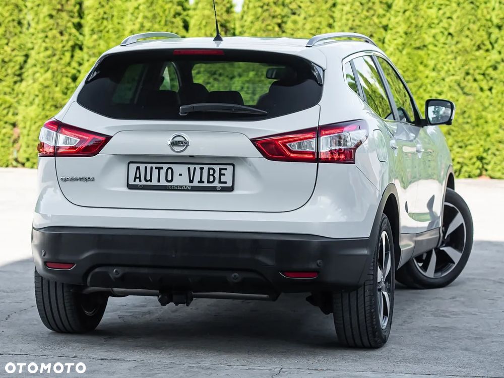 Nissan Qashqai 1.6 DCi Xtronic TEKNA - 12