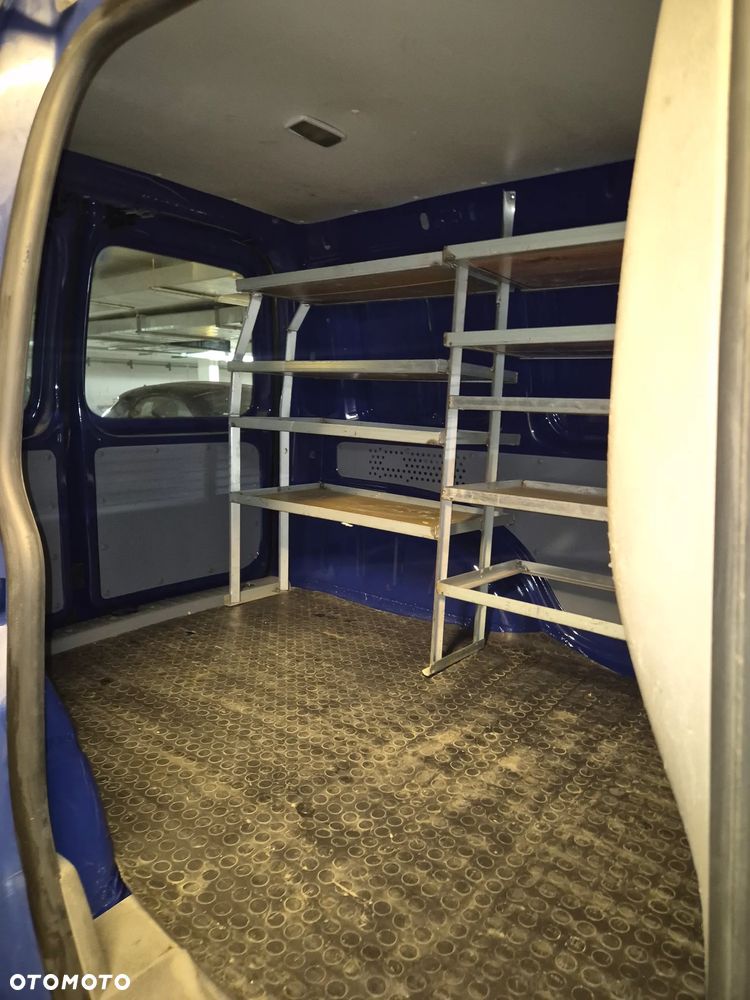 Volkswagen Caddy - 14