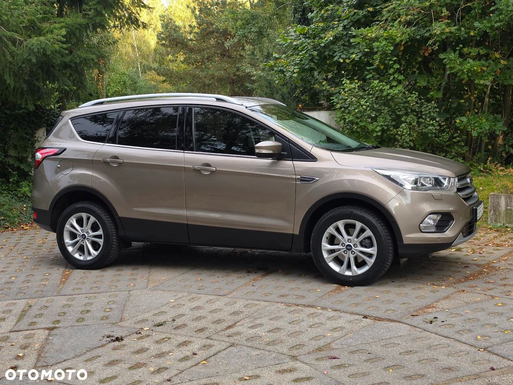 Ford Kuga 1.5 EcoBoost 2x4 Titanium - 32