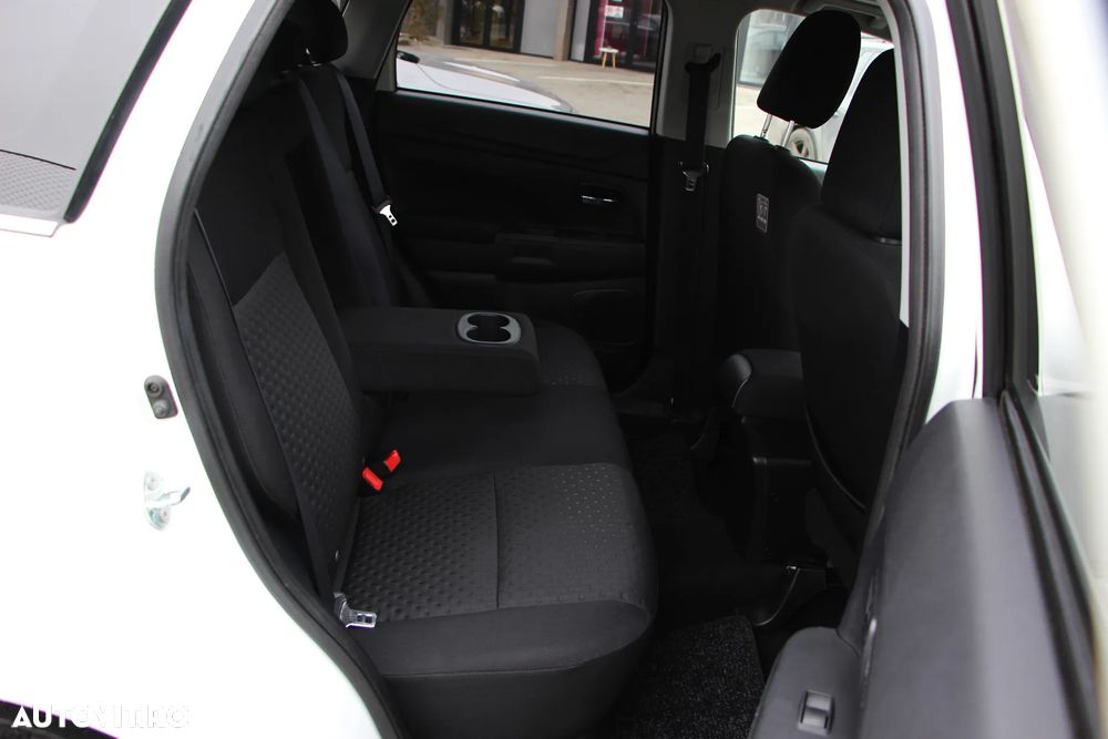 Mitsubishi ASX 1.8 DI-D 4WD Intense - 10