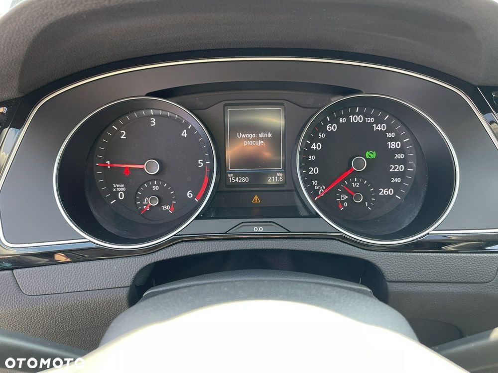 Volkswagen Passat Variant 2.0 TDI SCR DSG Business - 10
