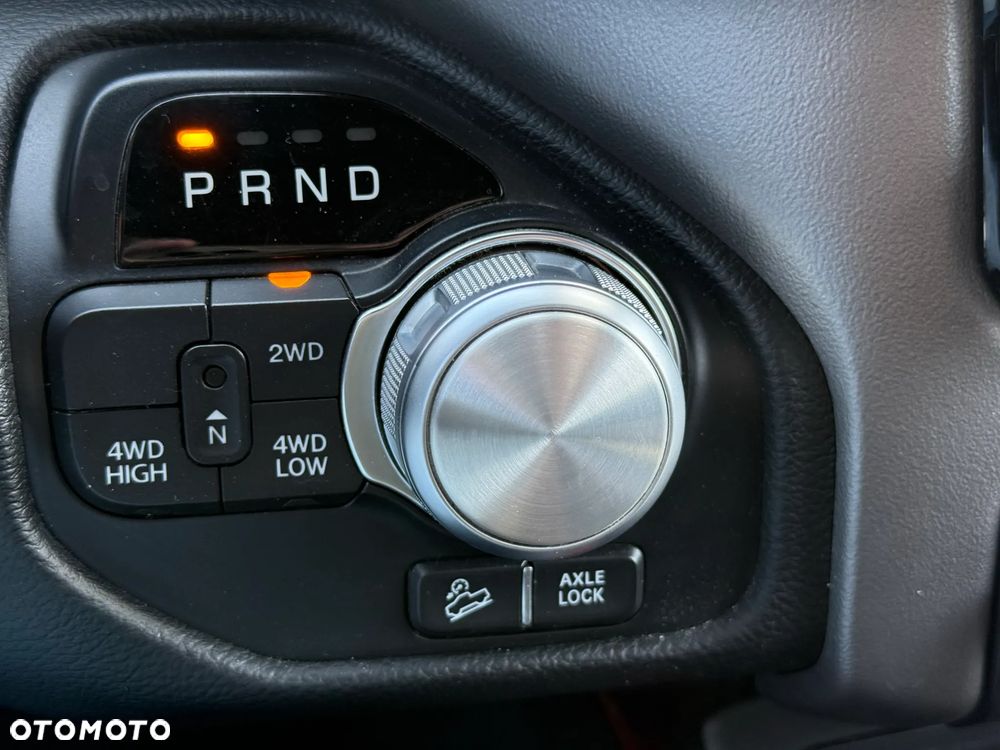 RAM 1500 Crew Cab Rebel - 24