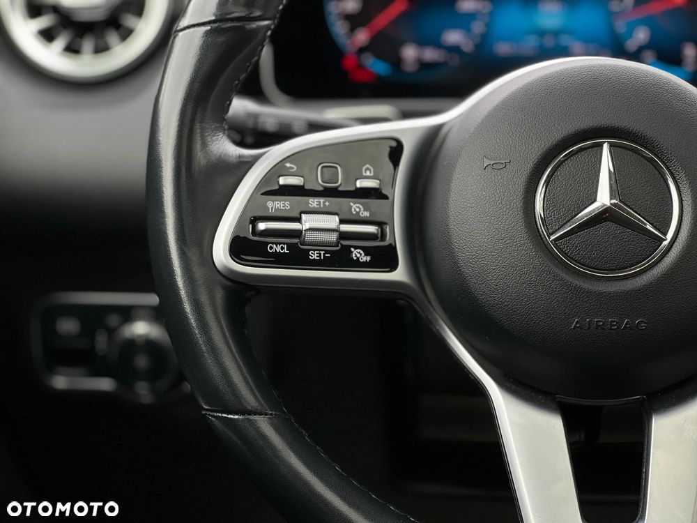 Mercedes-Benz GLB - 20