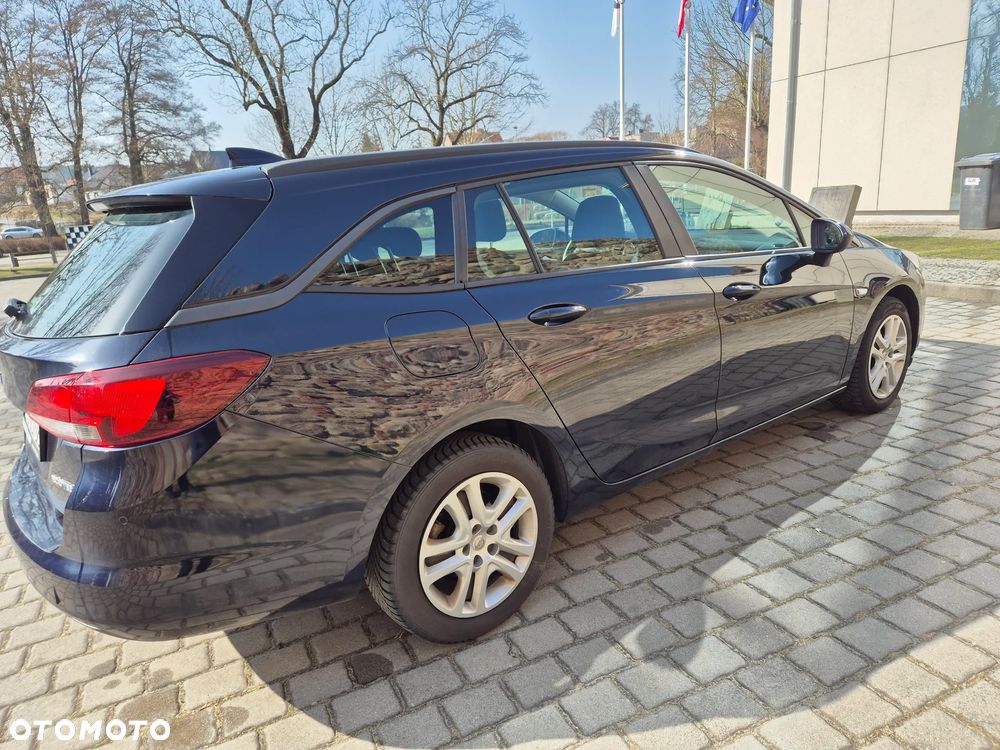 Opel Astra 1.6 D (CDTI) Dynamic - 13