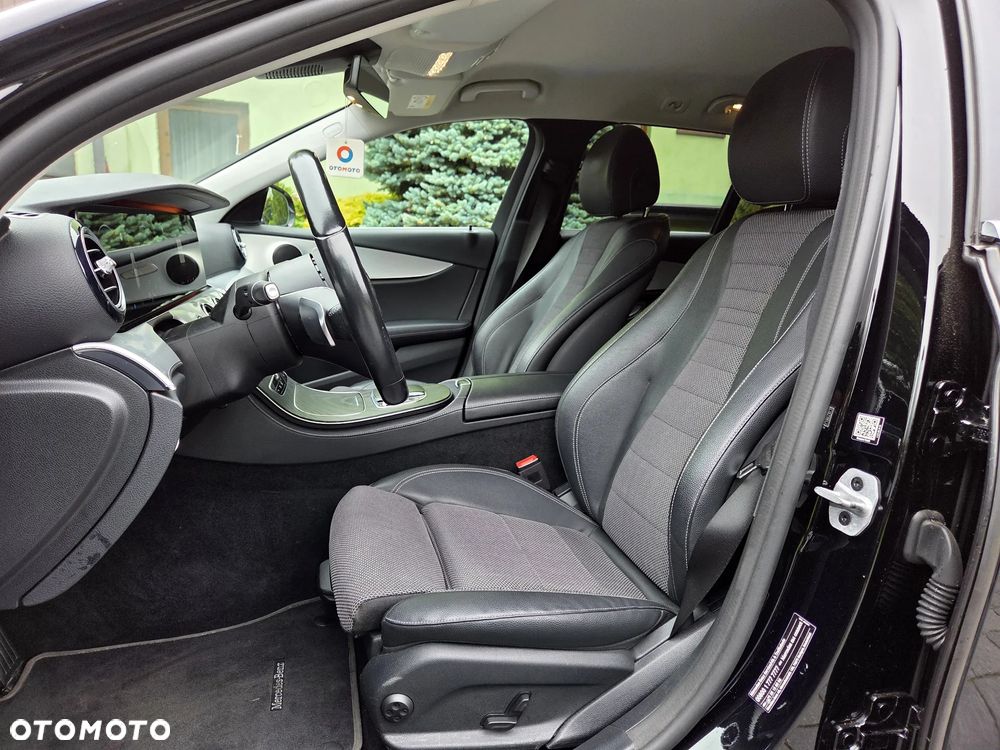 Mercedes-Benz Klasa E 220 d 9G-TRONIC AMG Line - 26