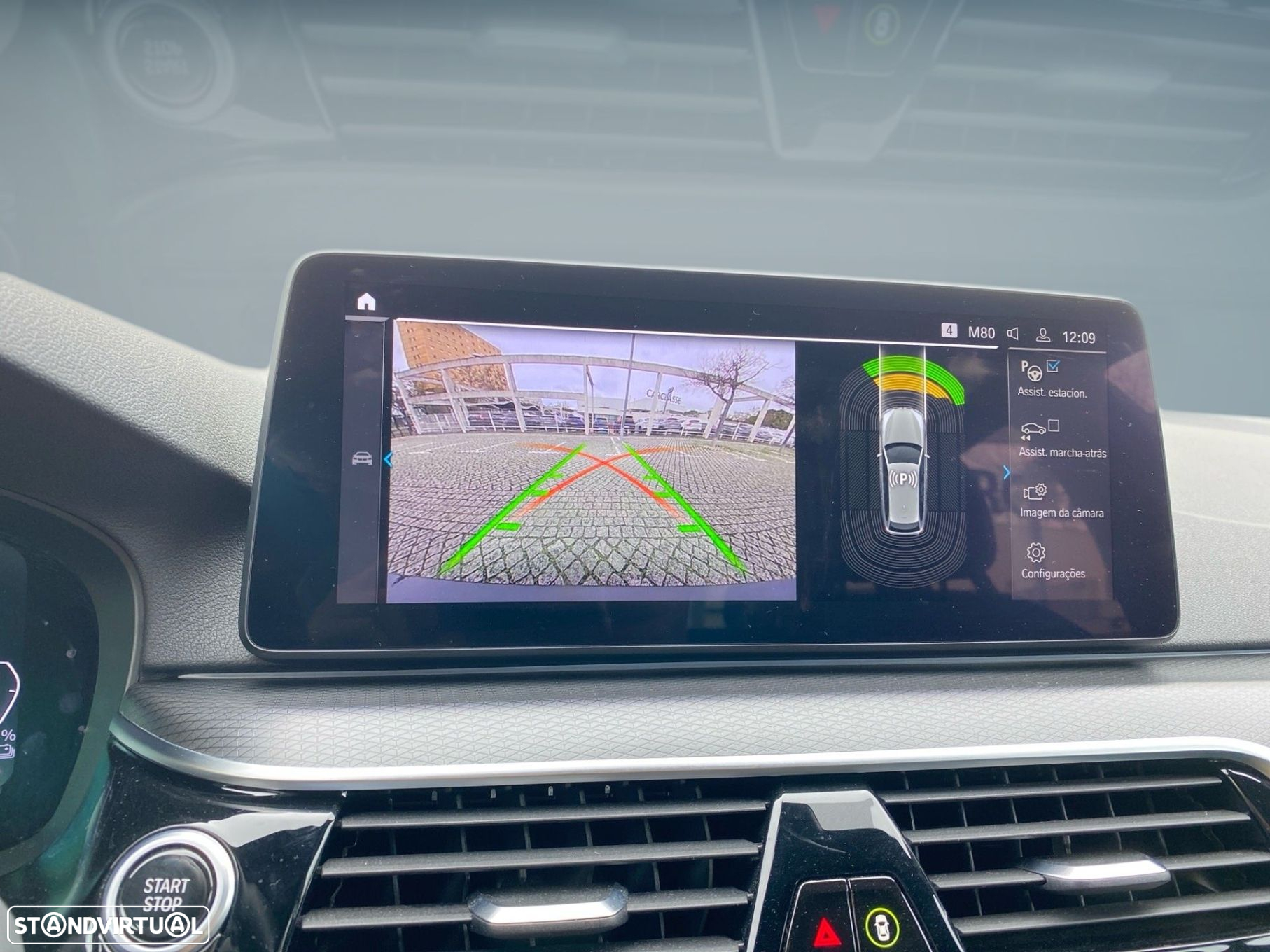 BMW 530 e Pack Desportivo M - 11