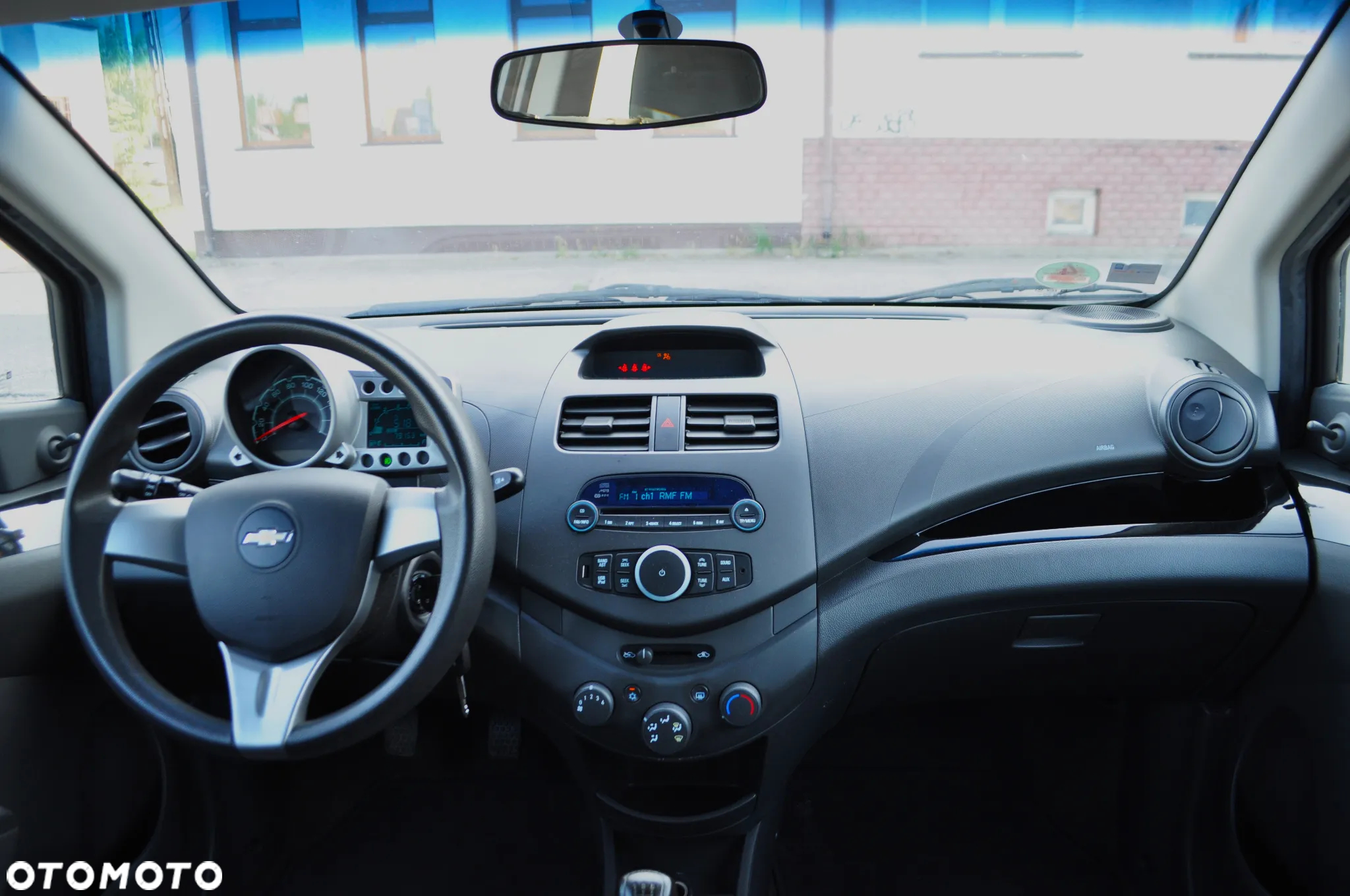 Chevrolet Spark 1.0 Base - 12