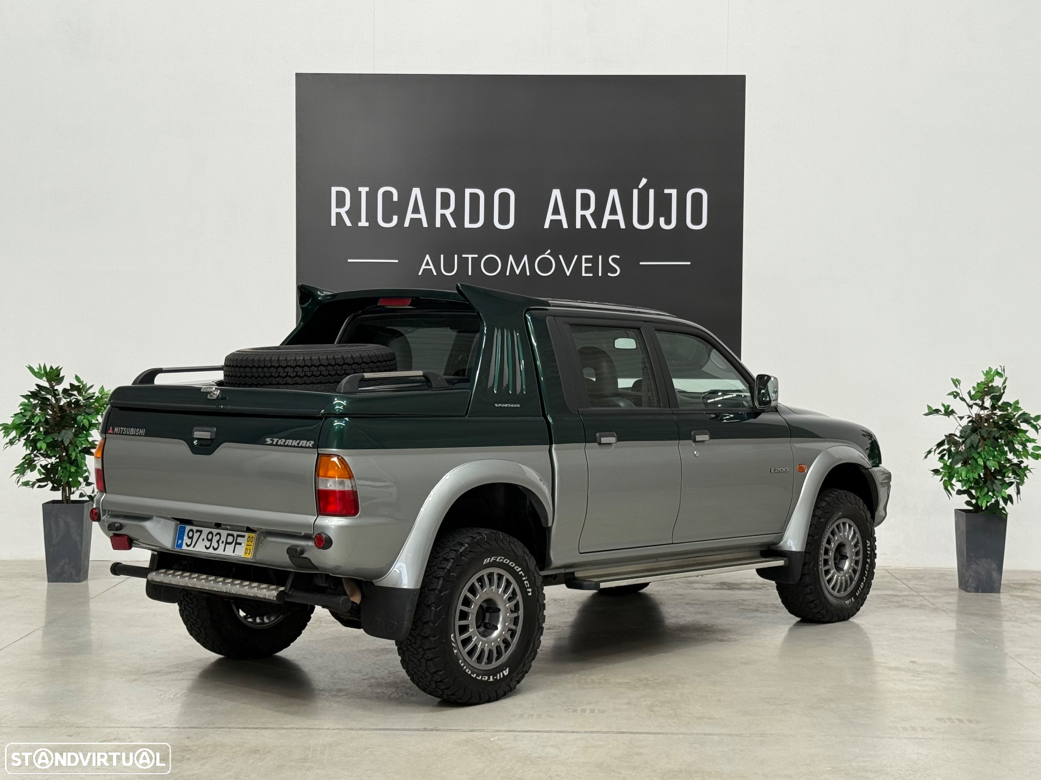 Mitsubishi L200 2.5 TD Strakar Sport CD - 4