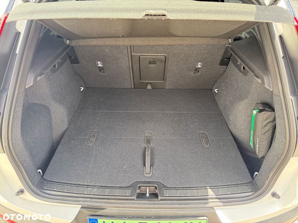 Volvo XC 40 - 29