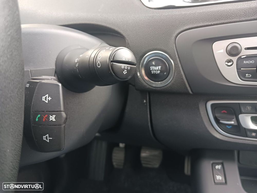 Renault Scénic 1.5 dCi Sport SS - 25