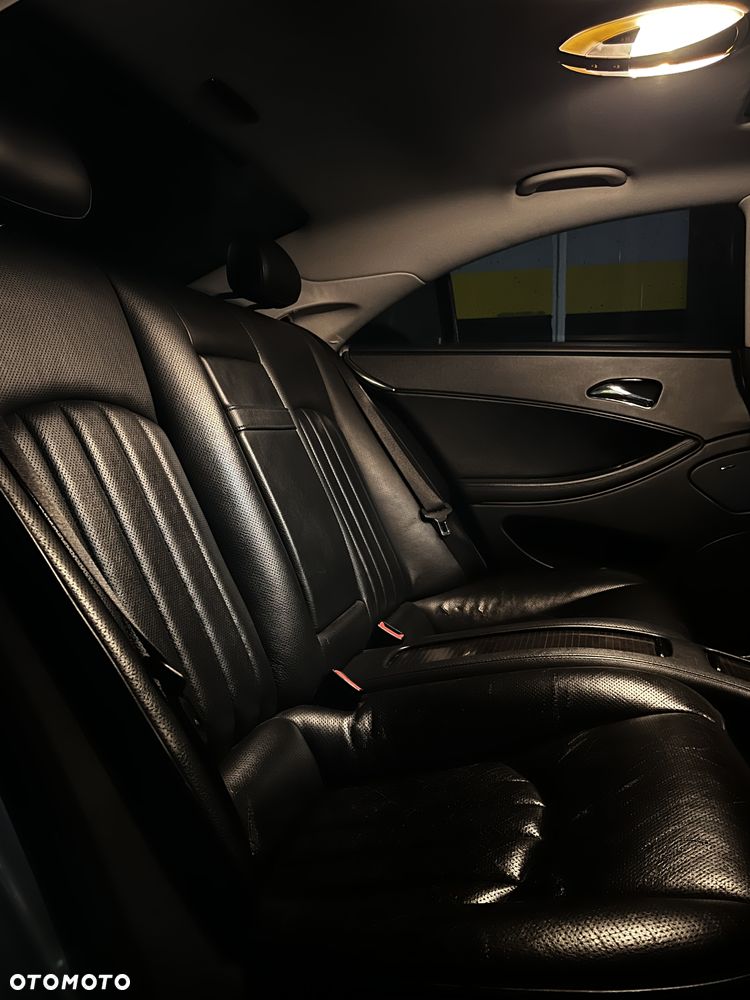 Mercedes-Benz CLS 350 7G-TRONIC - 19