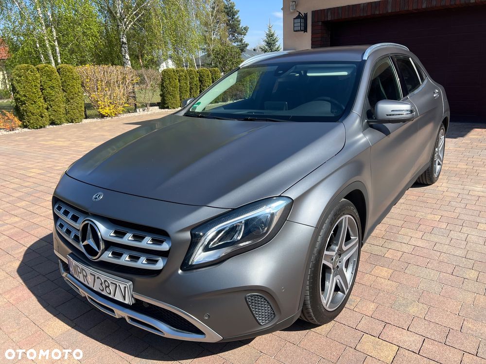 Mercedes-Benz GLA 200 7G-DCT AMG Line - 6