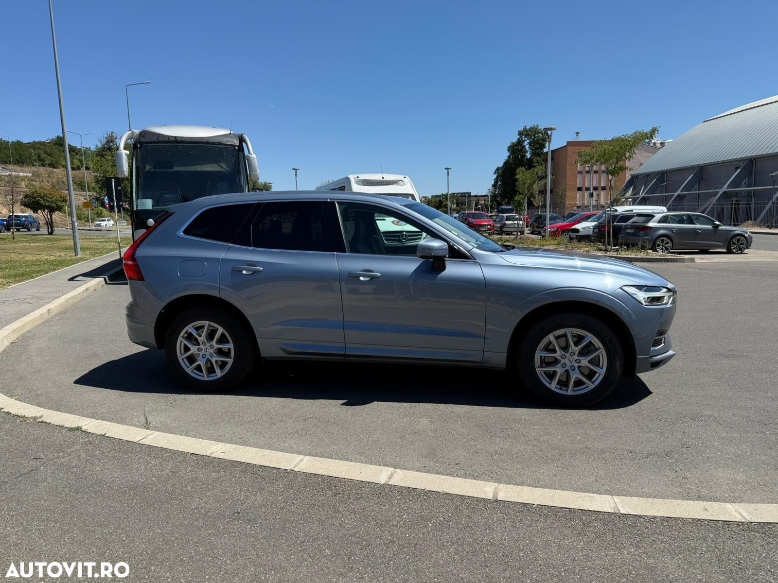 Volvo XC 60 T8 Twin Engine AWD Momentum Pro - 22