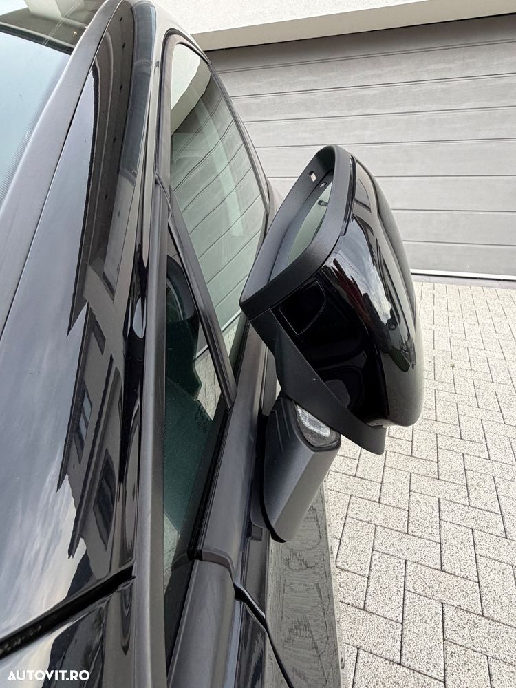 VOLKSWAGEN Golf 2021 — imagine 4