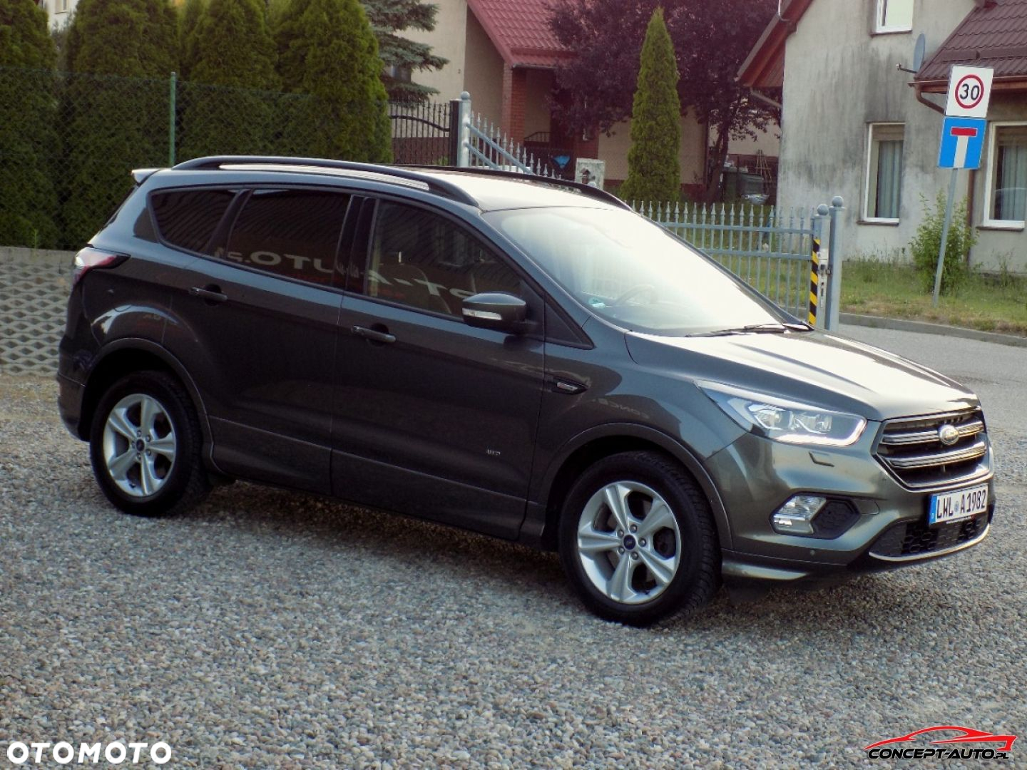 Ford Kuga - 8