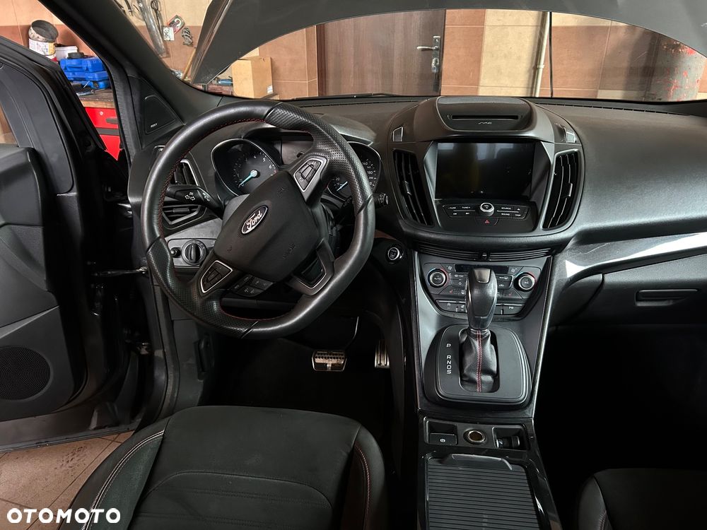 Ford Kuga 1.5 EcoBoost 2x4 Titanium - 20