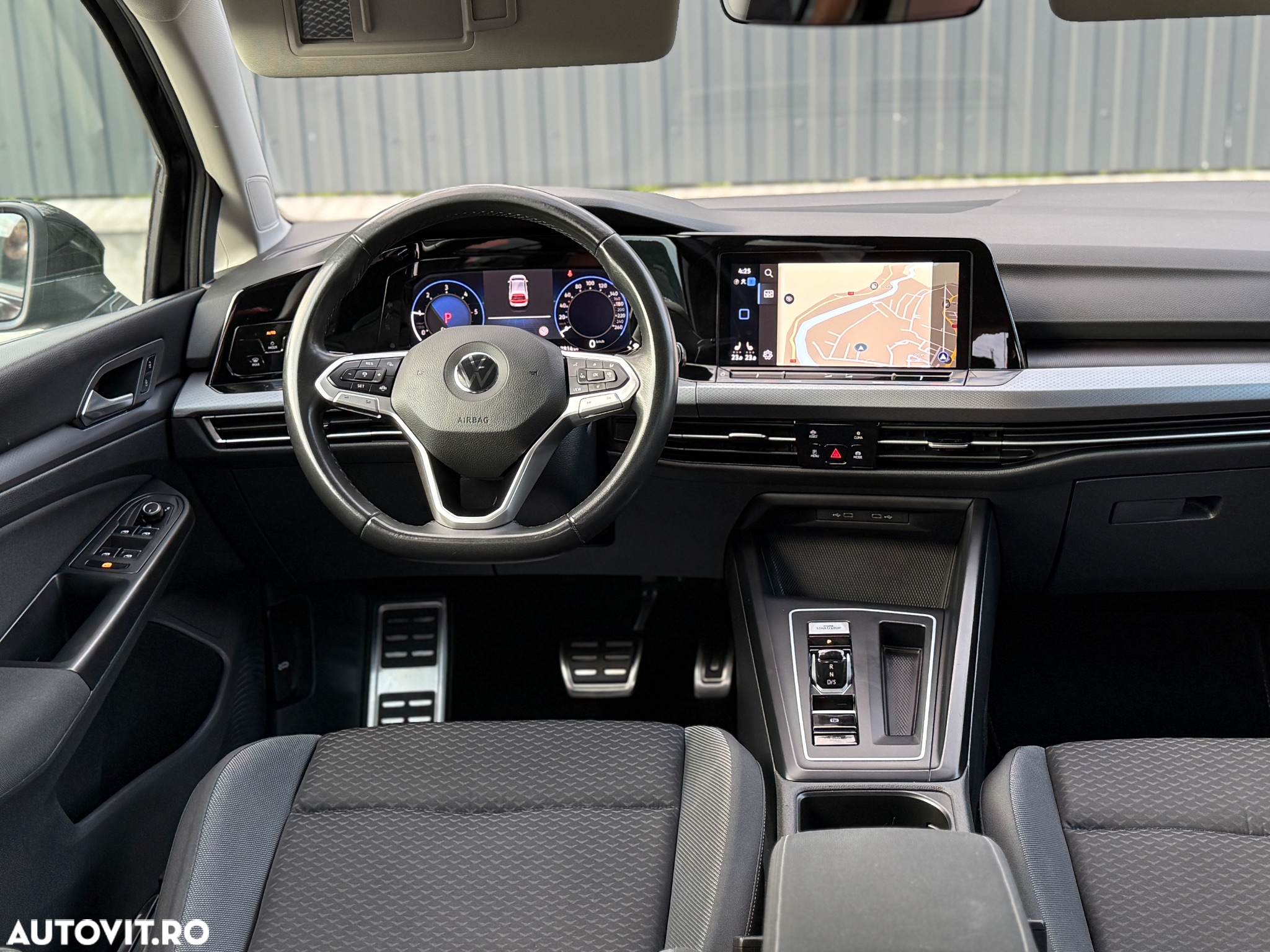 Volkswagen Golf Variant 2.0 TDI SCR DSG Active - 26