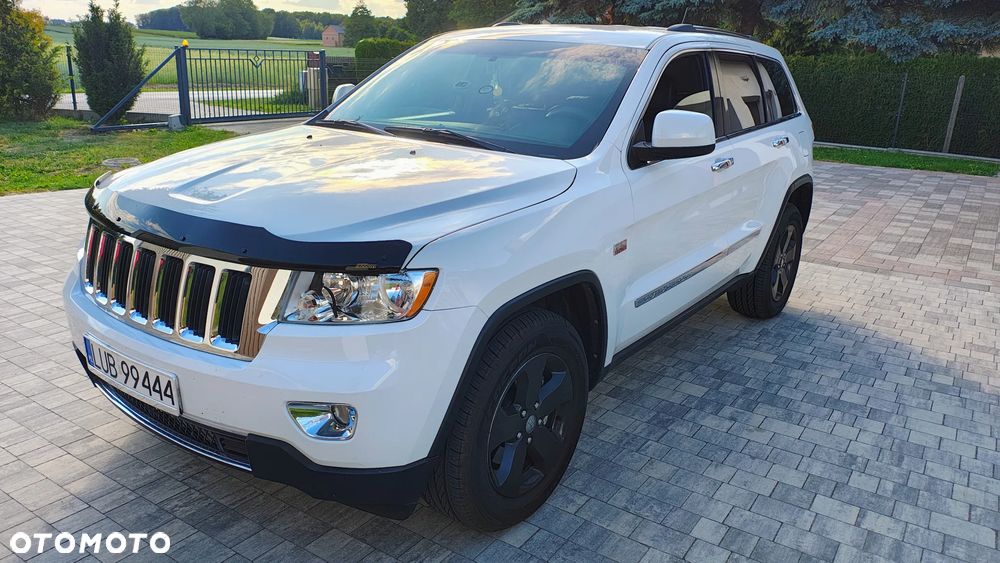 Jeep Grand Cherokee - 11