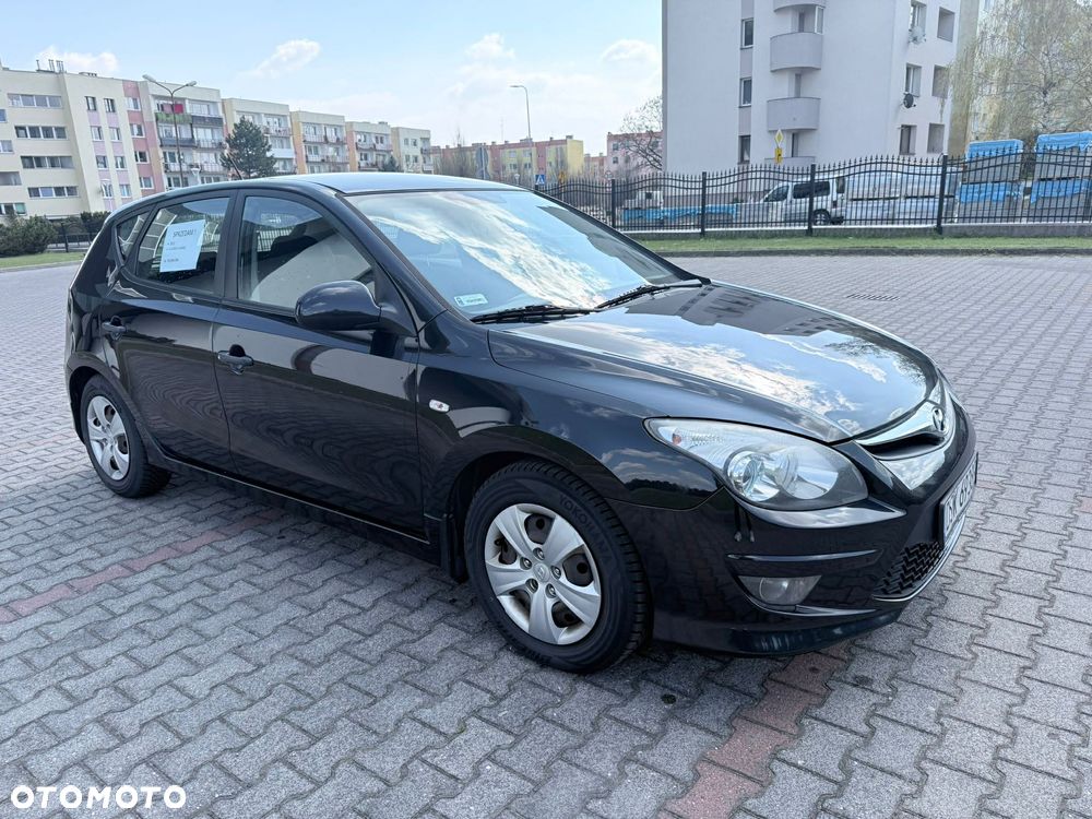 Hyundai i30 1.6 CRDi Classic + - 5