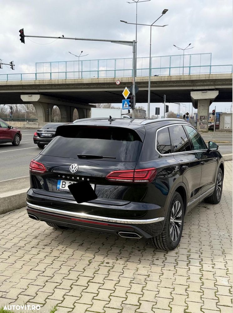 Volkswagen Touareg - 2