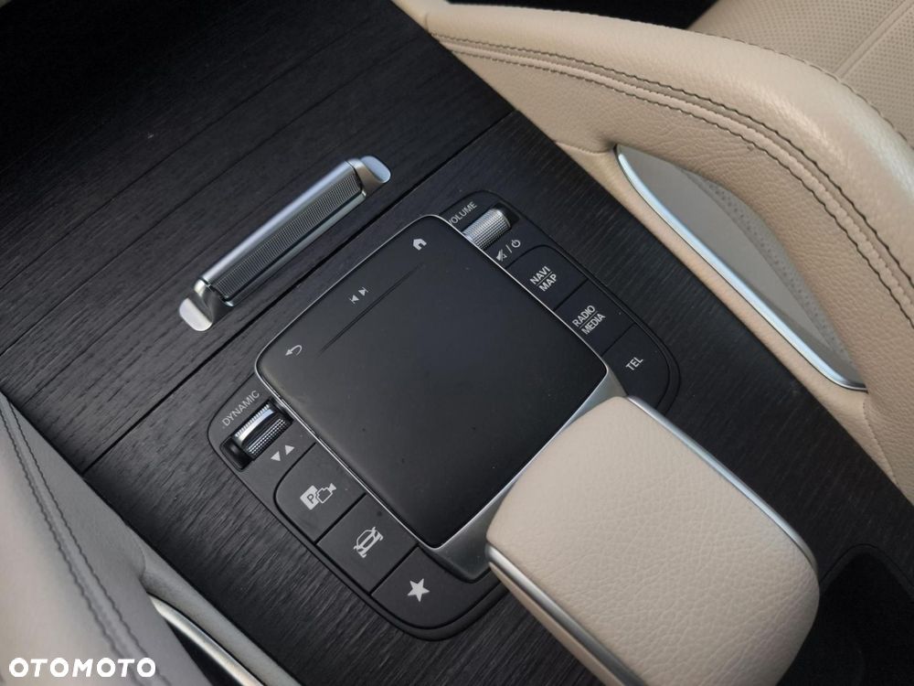 Mercedes-Benz GLE - 17