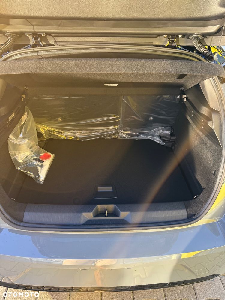 Opel Astra 1.2 T GS Line S&S - 12