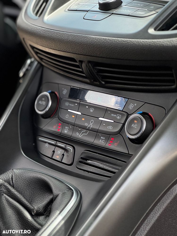 Ford Kuga 1.5 EcoBoost 2x4 Cool & Connect - 12