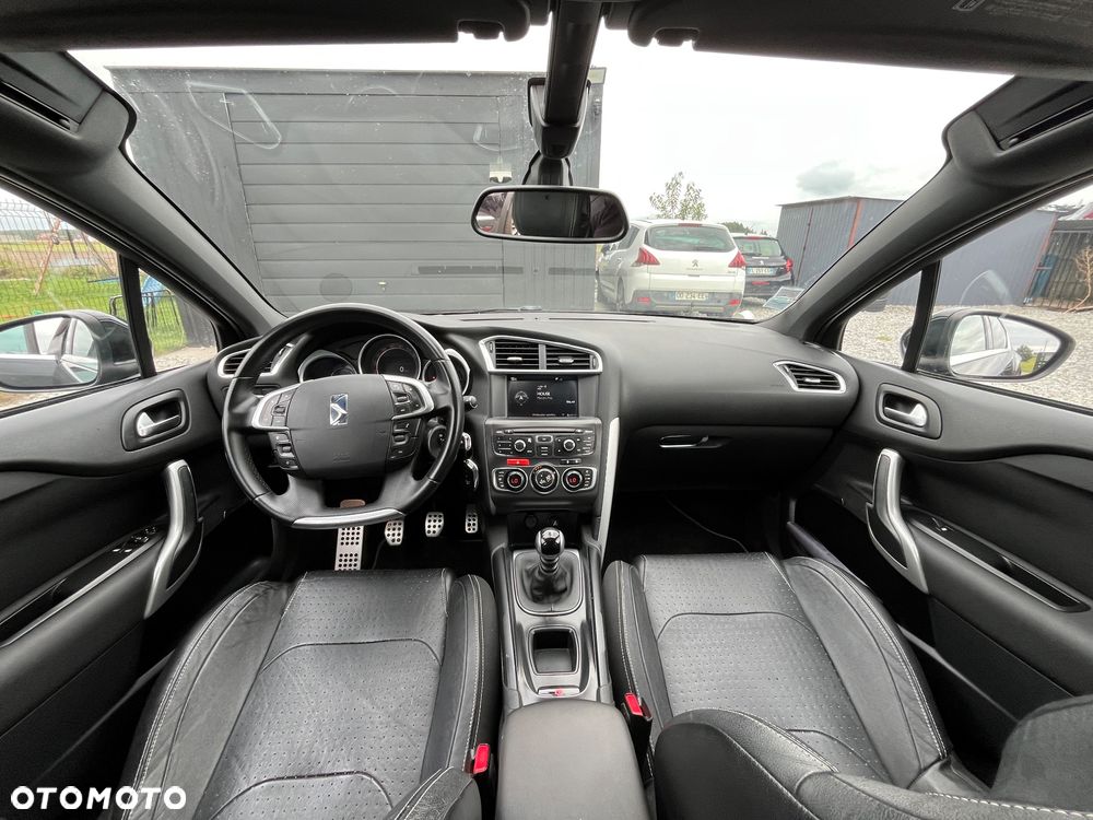 Citroën DS4 e-HDi 110 SoChic - 14