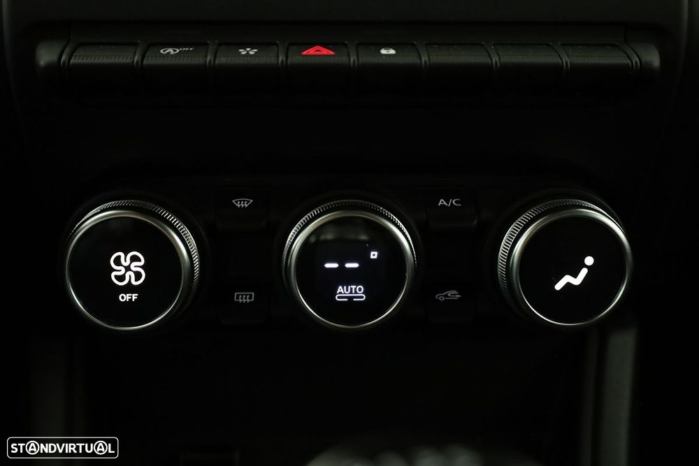 Renault Captur 1.0 TCe Techno Bi-Fuel - 12