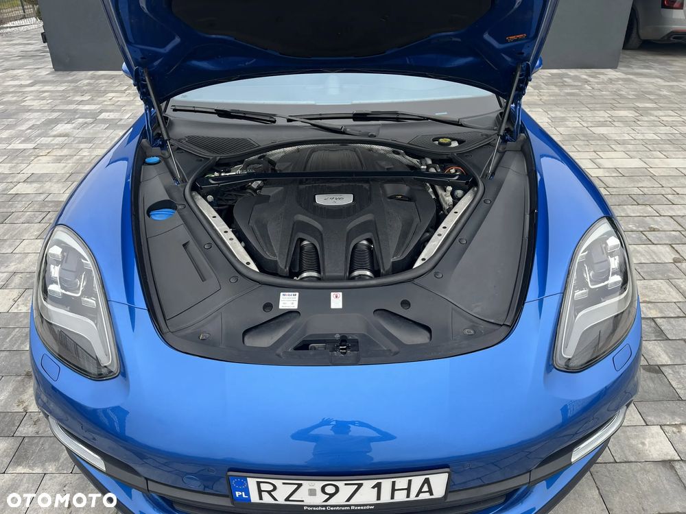 Porsche Panamera 4S - 18