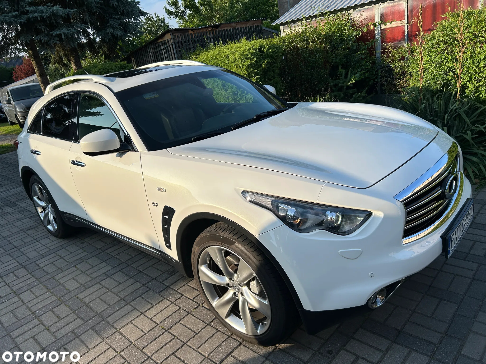 Infiniti QX70 3.7 S Premium - 5