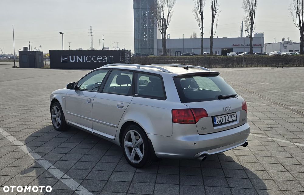 Audi A4 Avant 2.0T FSI - 5