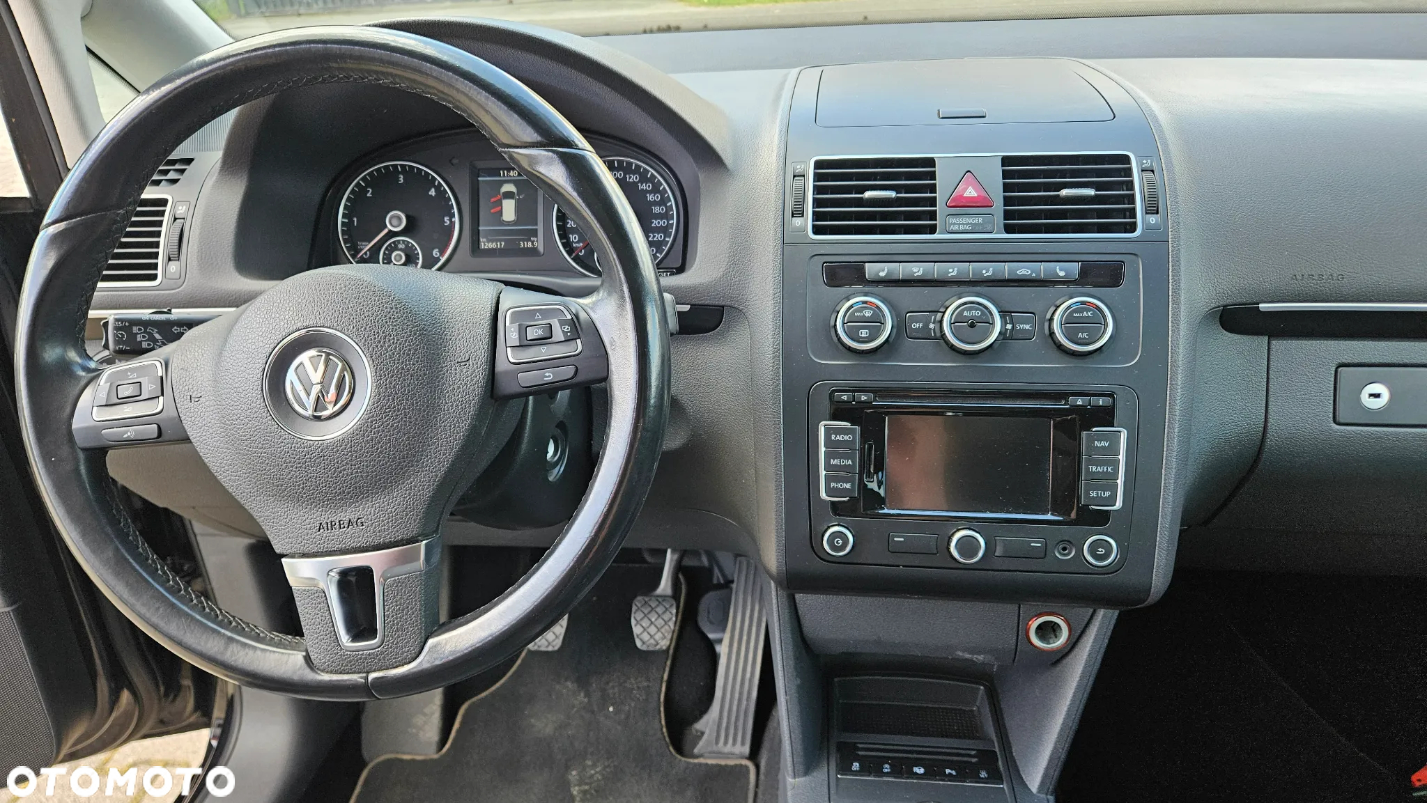 Volkswagen Touran 1.6 TDI DPF Highline - 9