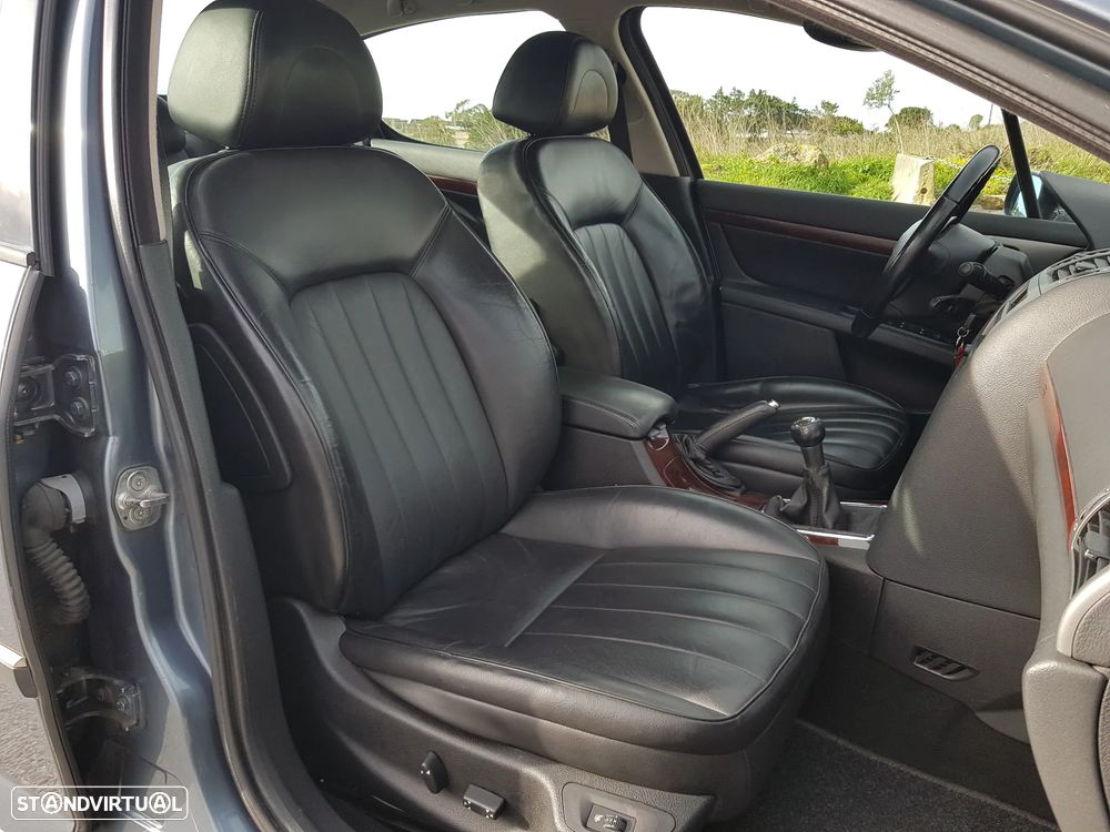 Peugeot 407 1.6 HDi Griffe - 37