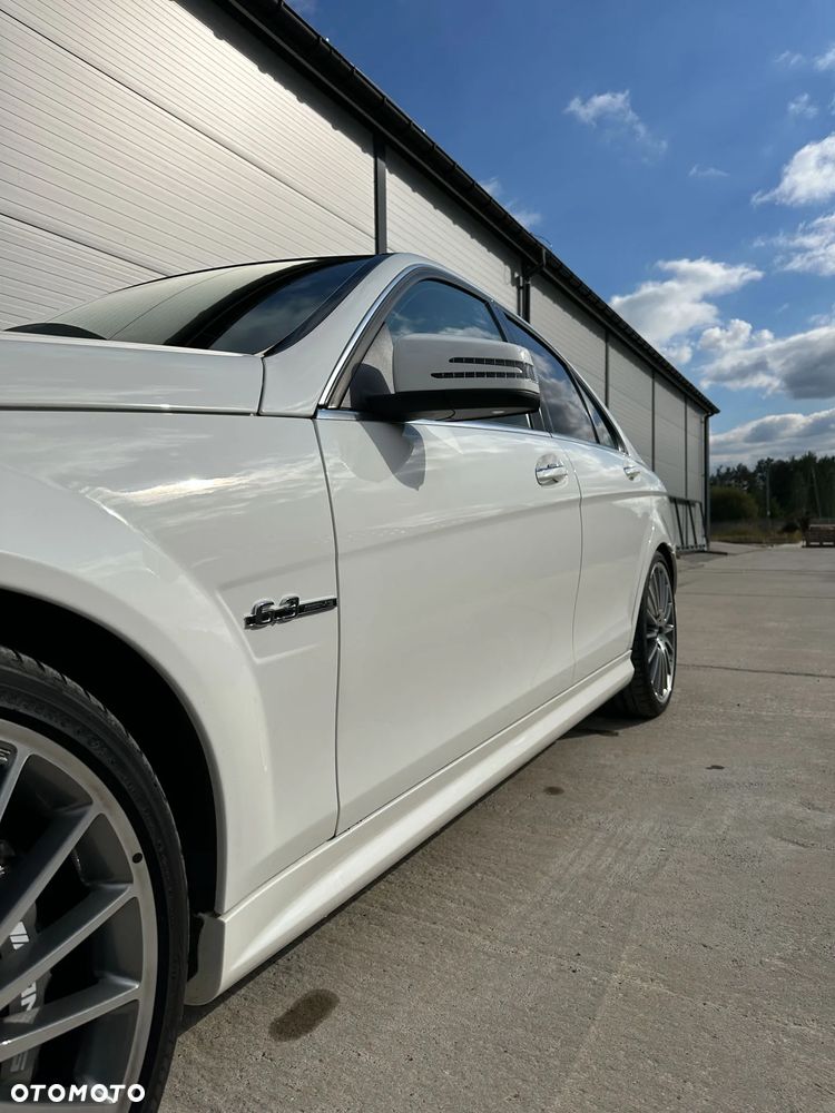 Mercedes-Benz Klasa C 63 AMG AMG SPEEDSHIFT MCT - 30