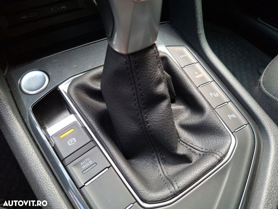Volkswagen Tiguan - 21