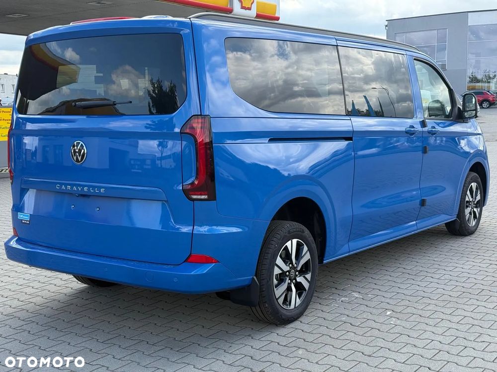 Volkswagen Caravelle - 9