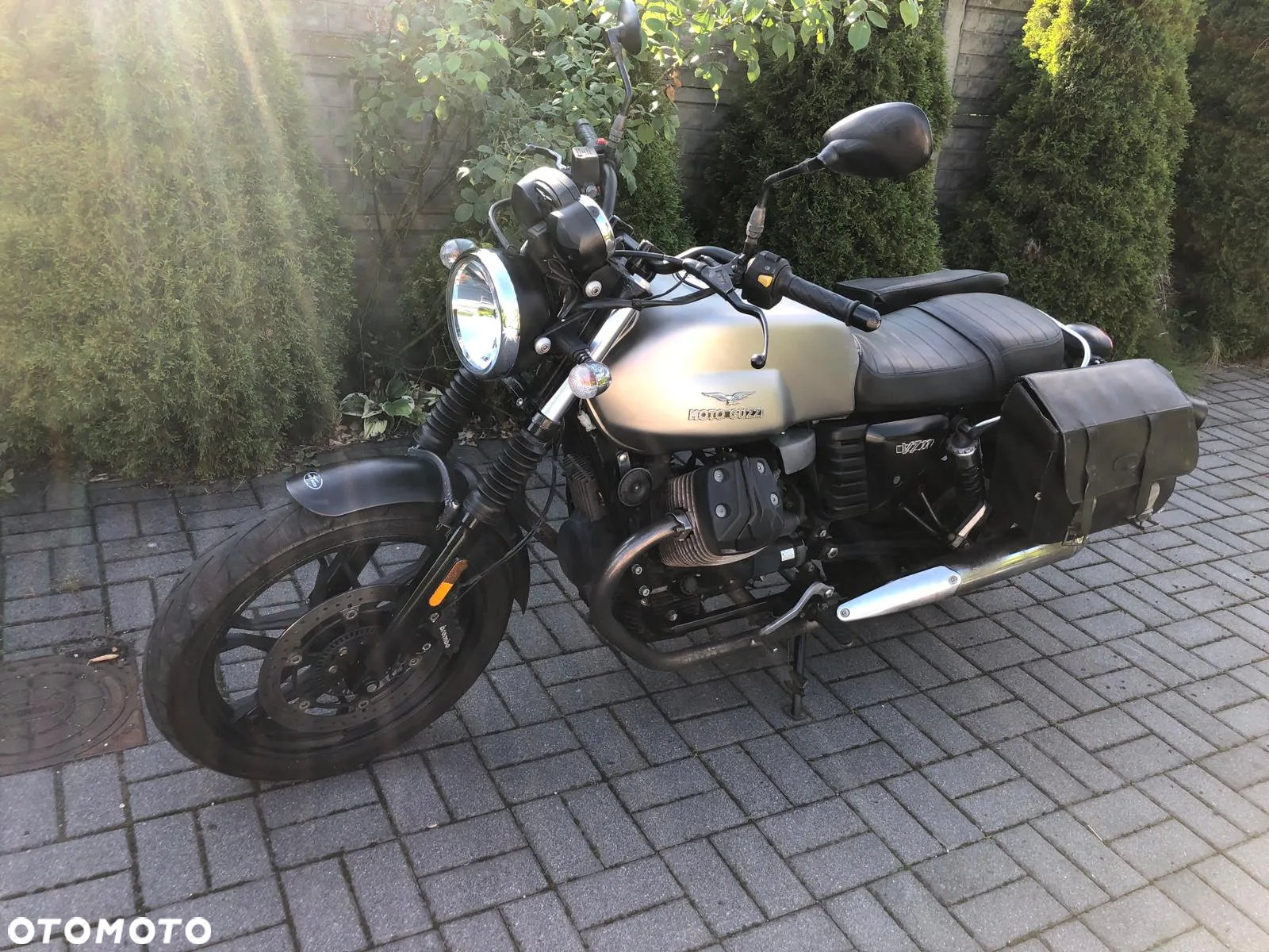 Moto Guzzi V7 - 3