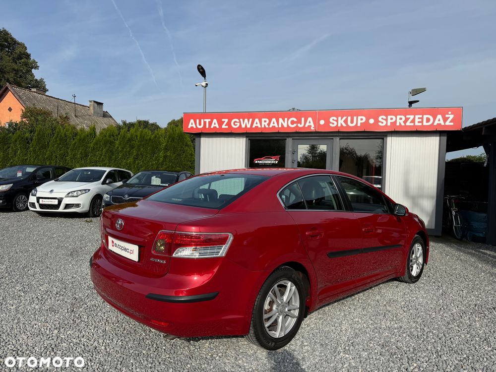 Toyota Avensis 1.8 Comfort - 9