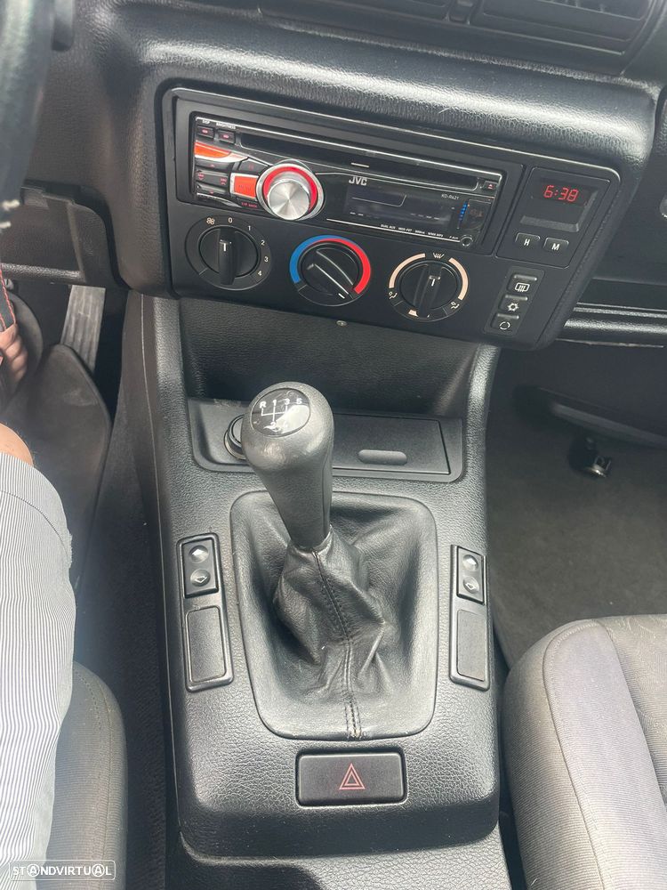 BMW 318 tds Compact - 11