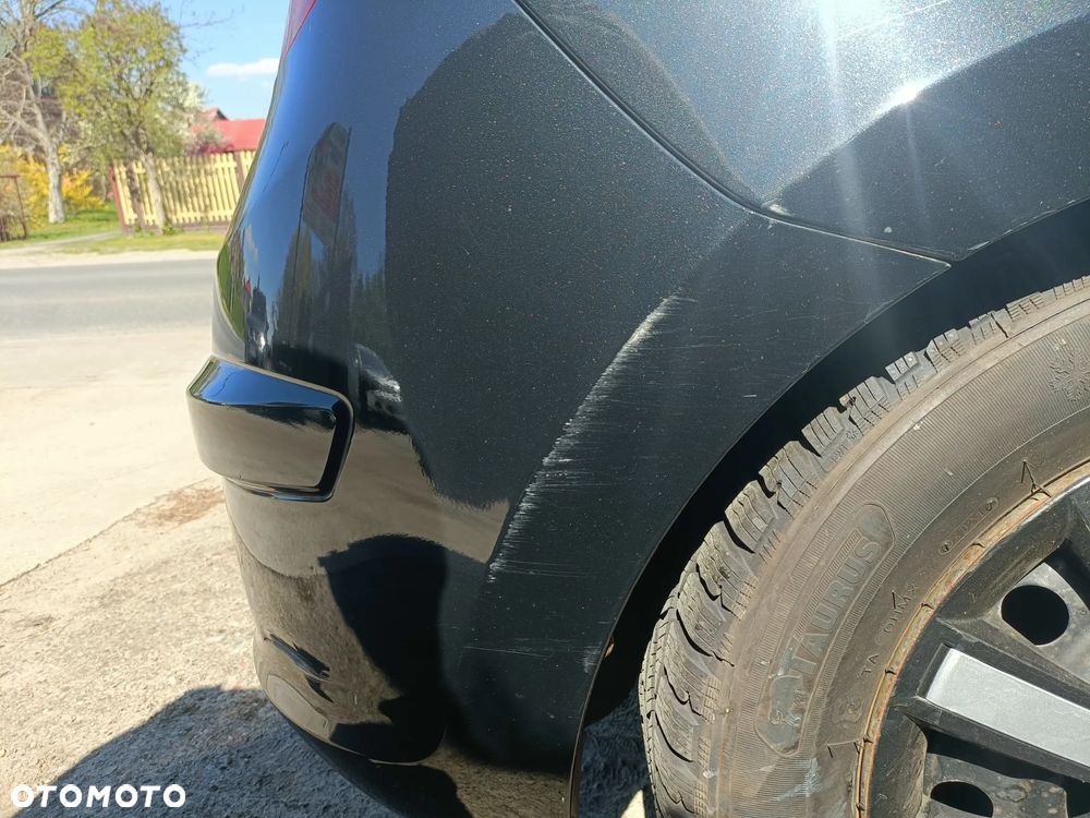 HYUNDAI i30 I 07-12 2009 r. 5D HB 9F zderzak tył tylny * - 9