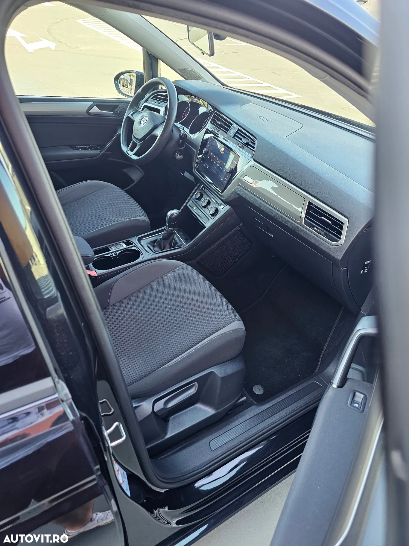 Volkswagen Touran 1.6 TDI DSG Comfortline - 19