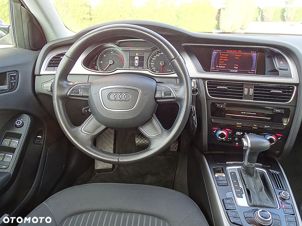 Audi A4 Limousine 2.0 TDI DPF multitronic Ambiente - 31