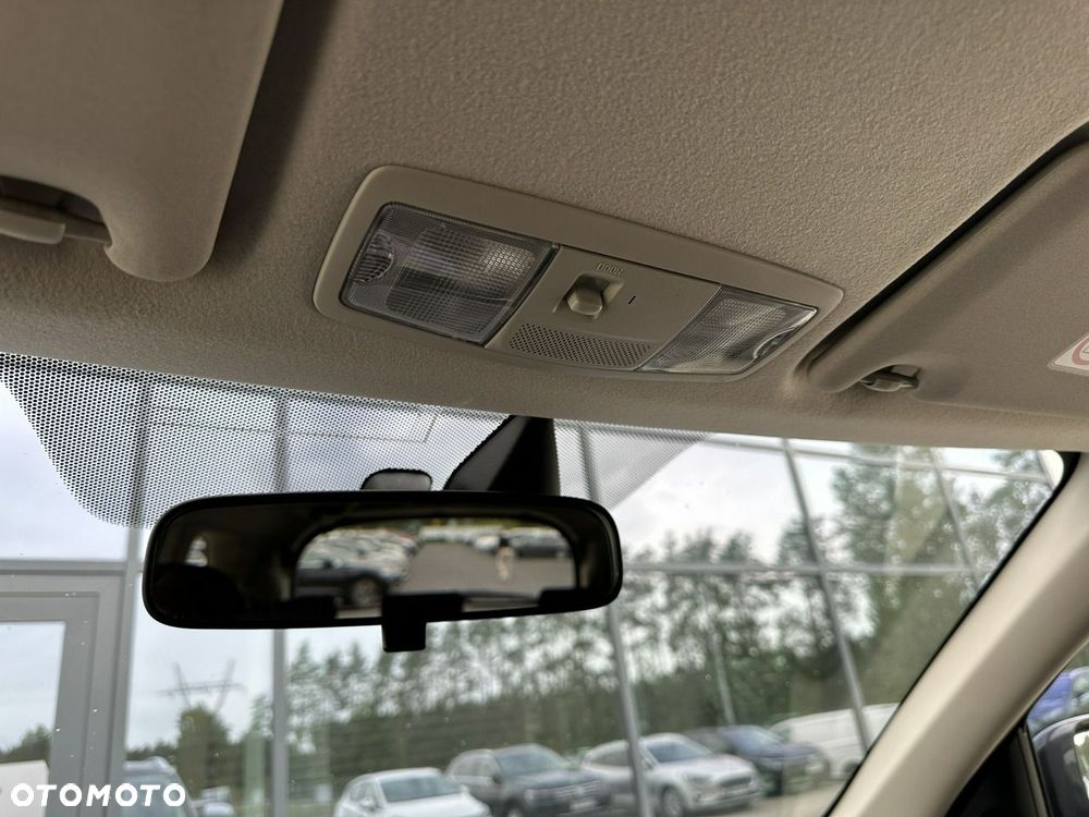 Mitsubishi Outlander 2.0 City Style 2WD - 23
