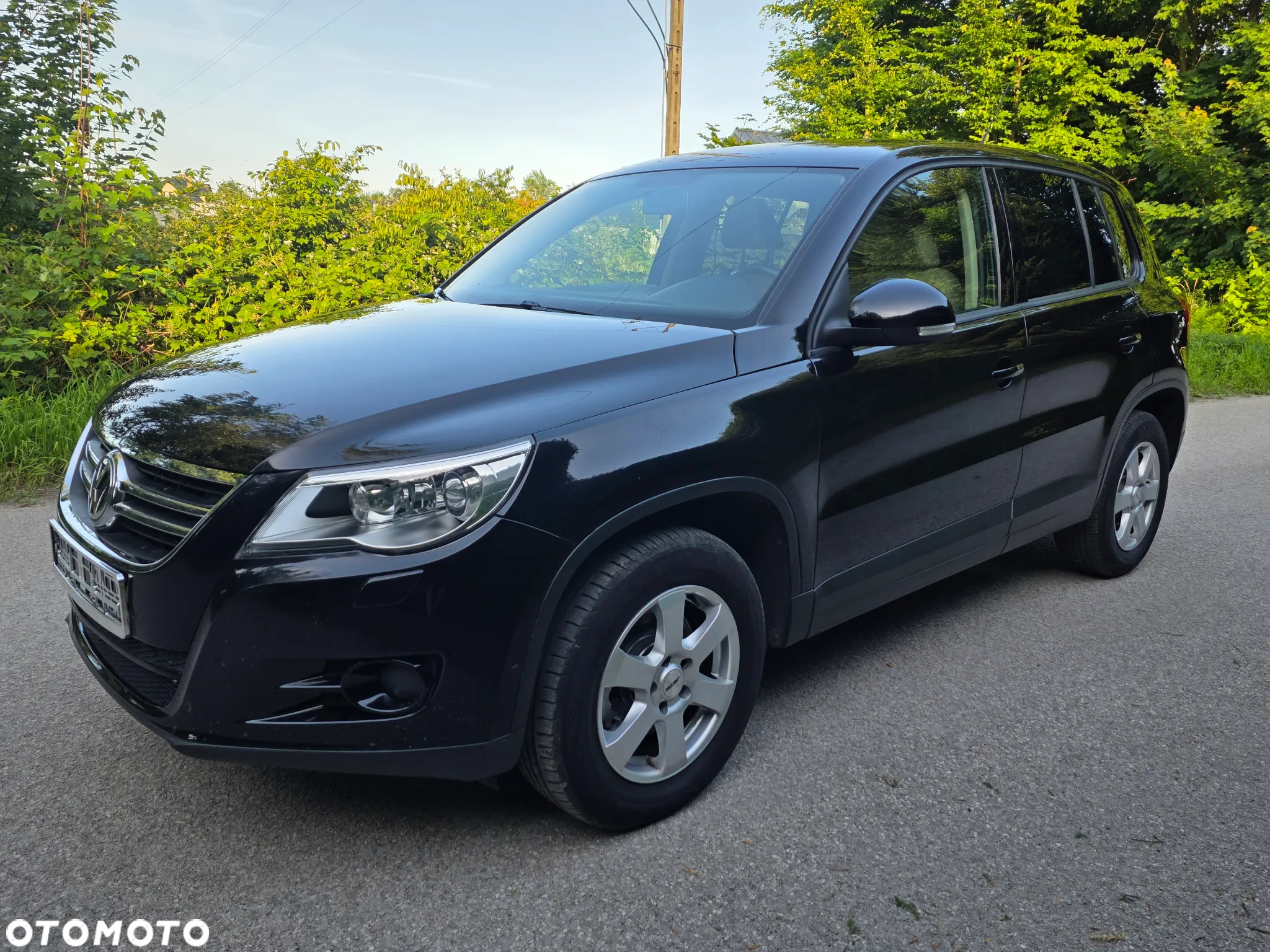 Volkswagen Tiguan - 2