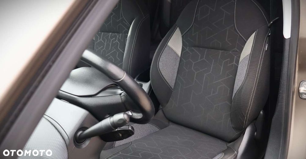 Peugeot 2008 - 14