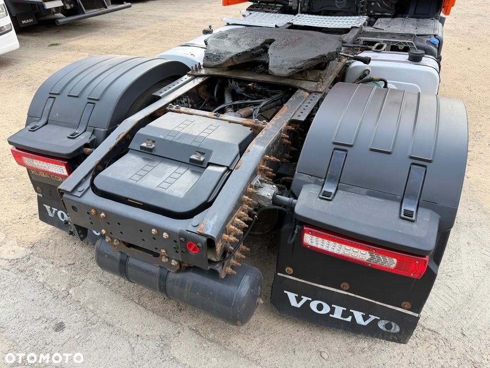 Volvo FH 500 / HYDRAULIKA DWUOBWODOWA / 848 070 KM PRZEBIEGU / GLOBETROTTER / EURO 6 / LODÓWKA / DŁUGA RAMA / DOSTĘPNE 3 SZTUKI !! - 22