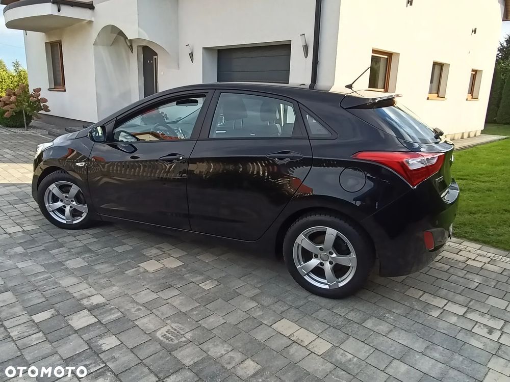 Hyundai i30 1.4 CRDi Intro Edition - 16